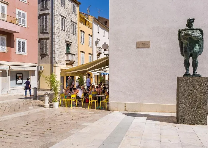 Luxury Old Town 3*