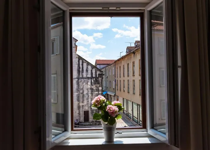 Bed and Breakfast Luxury Old Town Ζαντάρ