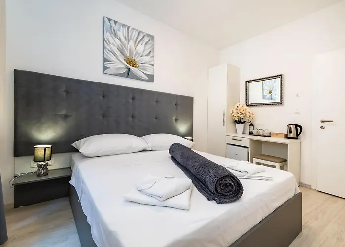 Bed and Breakfast Luxury Old Town 3*