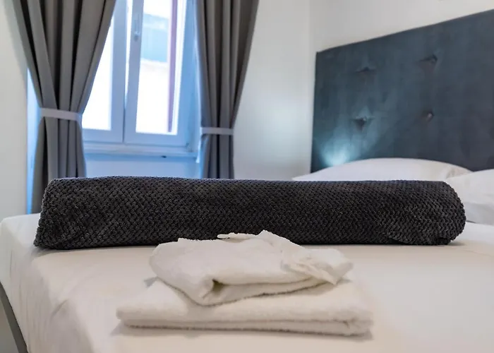 Luxury Old Town 3* 자다르