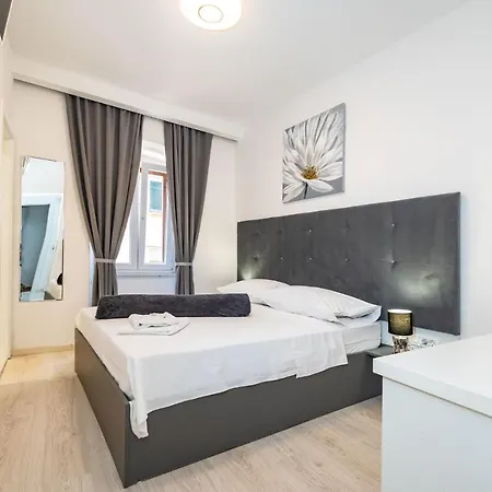 Luxury Old Town 3* Zára