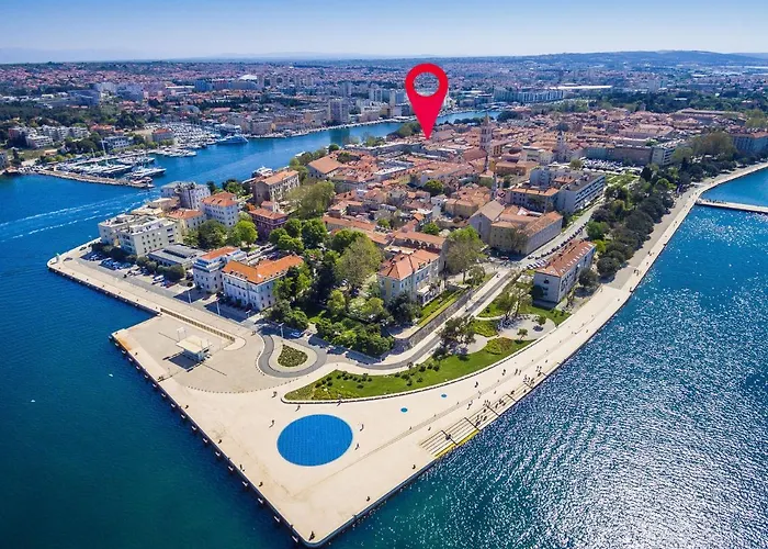 Luxury Old Town krevet i doručak 3*